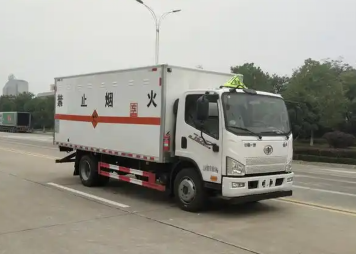 新竹镇爆破器材运输车可以上高速吗？